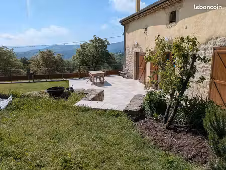 propriété vue dégagée