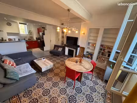 à louer charmant t3 de 67m2 avec garage centre ville