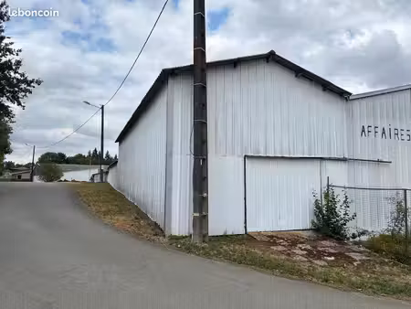 location bâtiment 140 m2