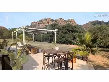 maison 4 pièces 160 m²