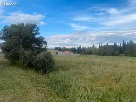 terrain 820 m² thezan des corbieres
