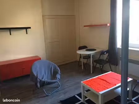 studio meublé 22 m2 centre ville disponible à partir du 11 octobre 2026