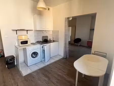 très grand studio de 36 m2 disponible à partir du 19 octobre 2026