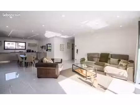 maison 5 pièces 137 m²