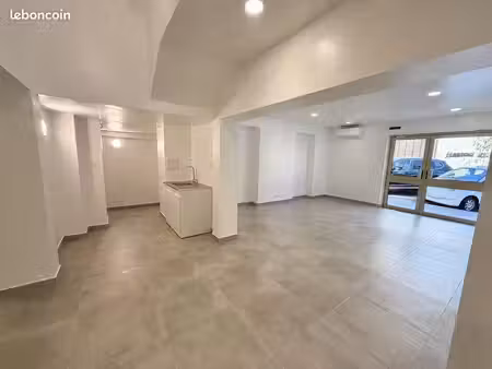 location pro | local commercial | 60 m² | ajaccio