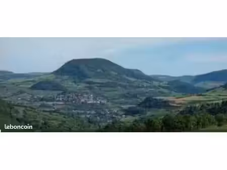 terrain boisé pentu au calme sur les hauteurs de compeyre