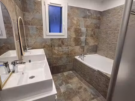 villa 5 pièces 110 m²