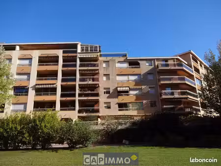 studio 1 pièce 22 m²