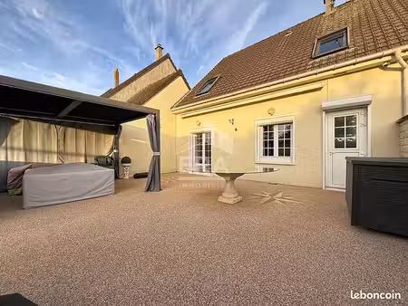 maison 4 pièces 93 m²