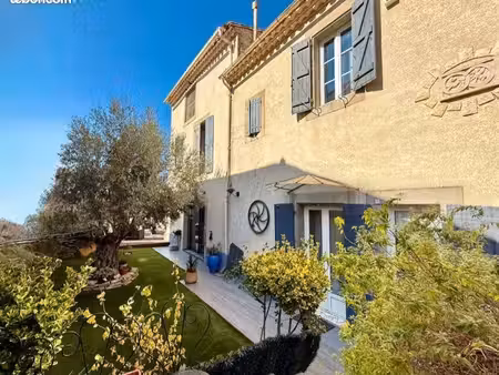 maison bourgeoise 310m2 jardin piscine