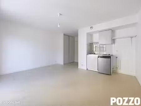 studio 1 pièce 25 m²