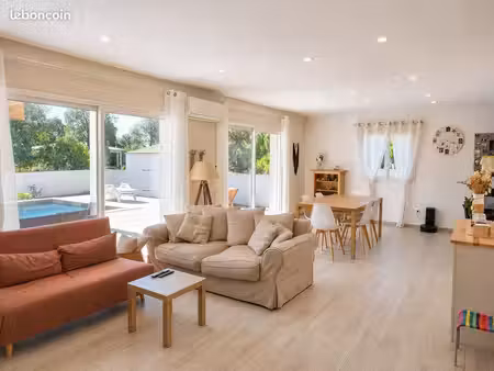 villa 160 m² avec piscine et garage aménagé