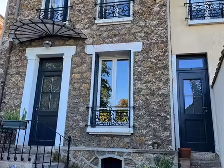 coup de cœur : élégante maison meulière de caractère au calme absolu – hyper-centre de juv
