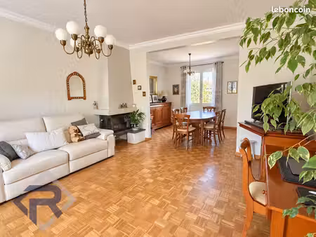 propriété 5 pièces 110 m²