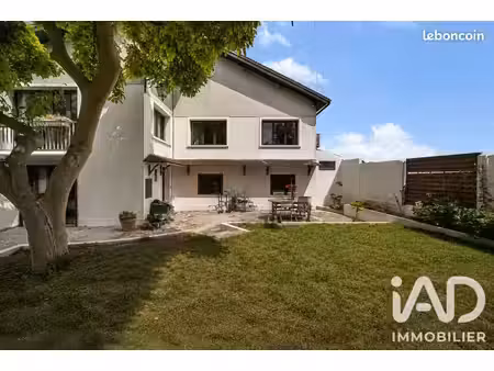maison 5 pièces 142 m²