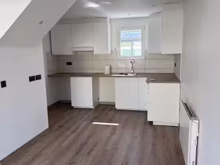 appartement avec 1 chambre + terrasse – 1 100 / mois