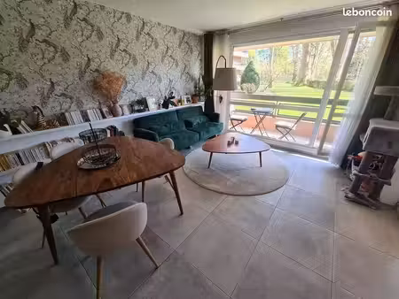 beau t3 meublé 80m² avec balcon et parking