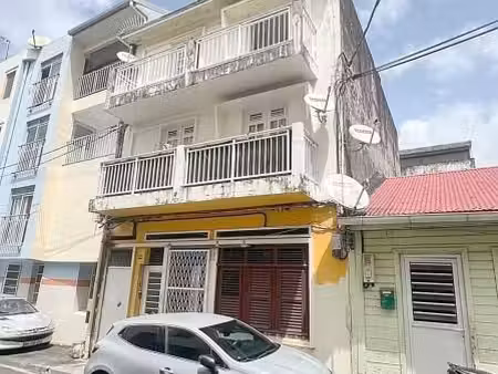 immeuble 8 pièces 158 m²