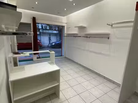 location local commercial