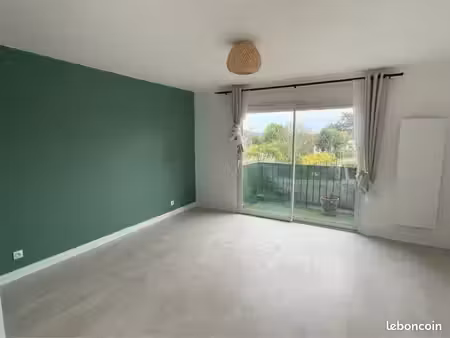appartement t4 75m refait à neuf avec jardin privatif de 200 m² — proche gare et centre