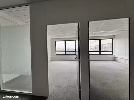 bureau 178 m²