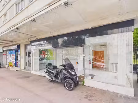 local commercial 62 m²