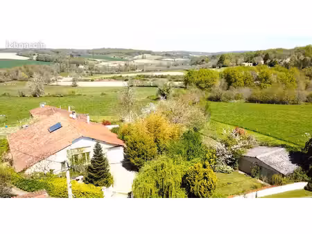 maison 7 pièces 186 m²