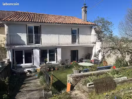 maison 6 pièces 164 m²