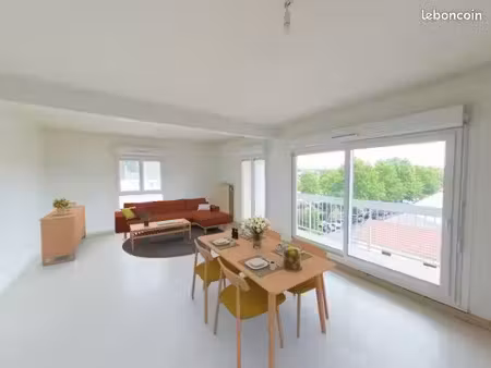 appartement 2 pièces 74 m²