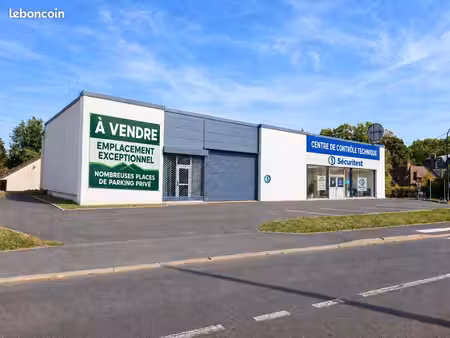 centre de contrôle technique automobile - emplacement à forte visibilité