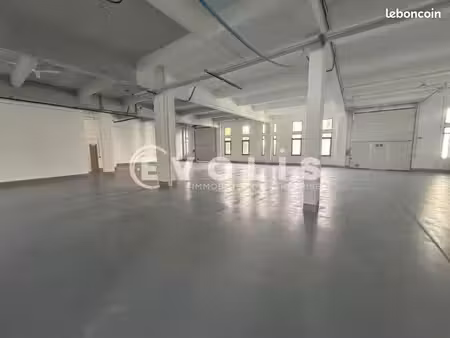 local d'activité 704 m²