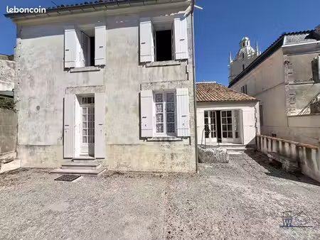 maison 6 pièces 165 m²