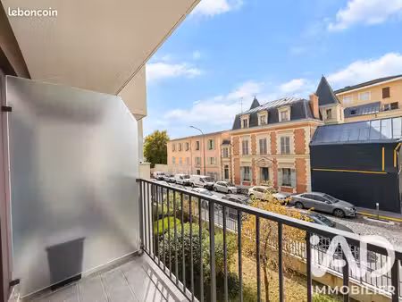 studio 1 pièce 13 m²