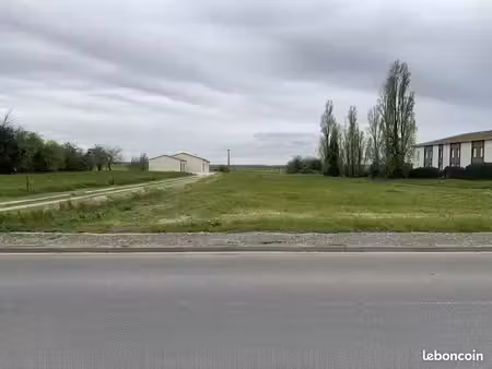terrain à bâtir de 508 m2 au prix de 27000 à montils (17)