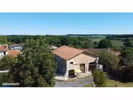 propriété 5 pièces 229 m²