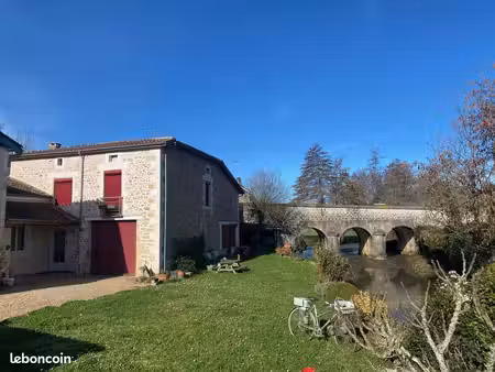 maison 9 pièces 300 m²