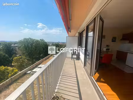 studio 1 pièce 30 m²