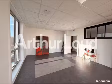 bureaux 53 m² fleury sur orne