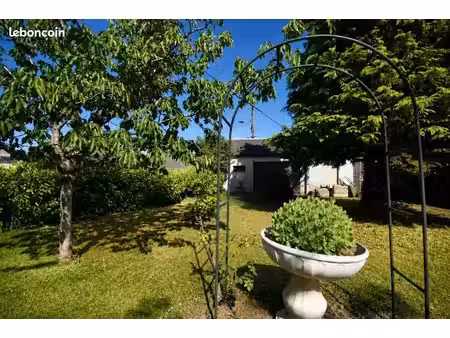 maison 8 pièces 185 m²