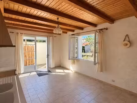 studio 24 m² et terrain constructible et divisible de 640 m²