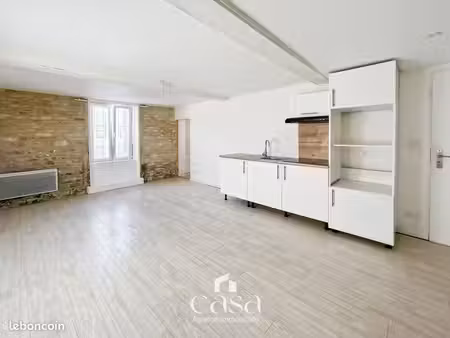 studio 1 pièce 25 m²
