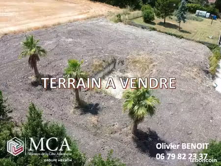terrain 1 700 m² semussac