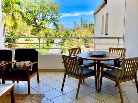 à vendre très beau studio à 200m de la plage