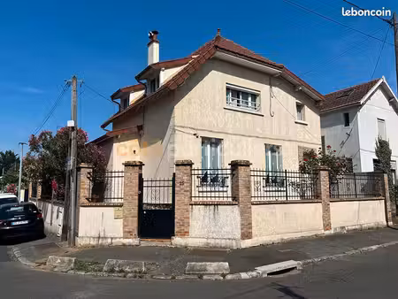 pavillon 4 pièces 110 m²