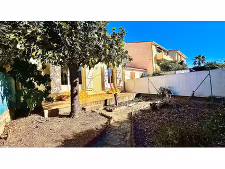 maison deux faces avec garage et jardin-secteur las cobas