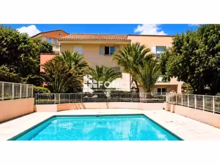 grasse sud piscine gardien