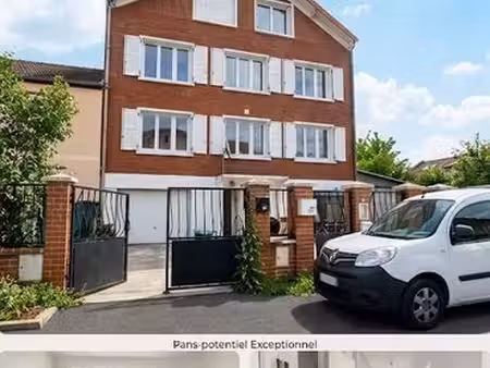 immeuble avec 3 appartements