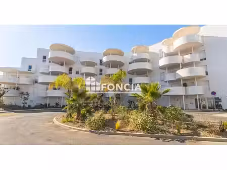 t3 récent – terrasse 21 m² – vue mer