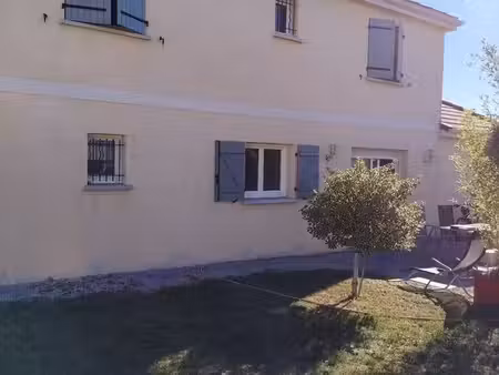 magnifique maison sur agréable terrain