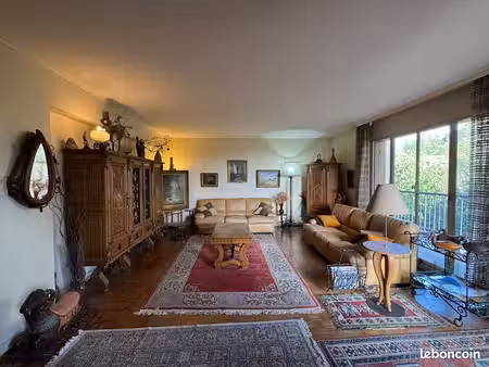 vends grand appartement lumineux 122 m² garches